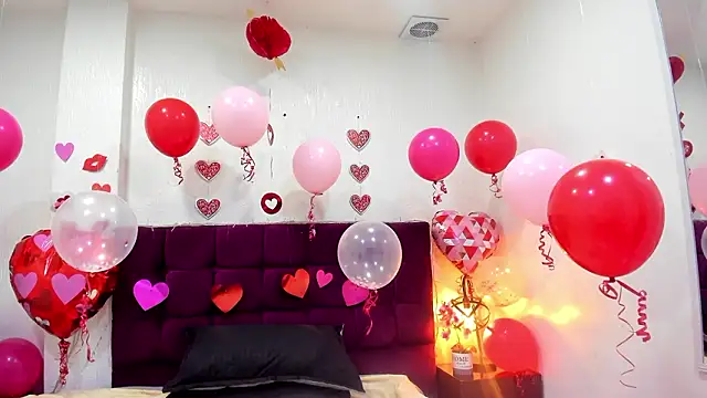 Snapshot of MashaPiink chatting on 02-13-26, 01:11 MashaPiink online show from 02-13-26, 01:11