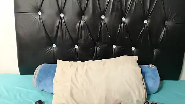 Wild RoseXX online show from 06-15-26, 07:46