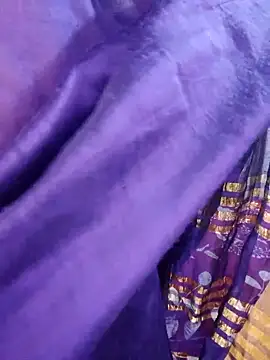 MEERAcle online show from 04-17-26, 02:58