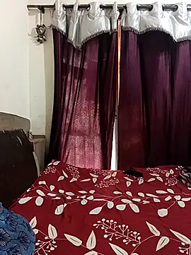 MEERAcle online show from 03-11-26, 05:56