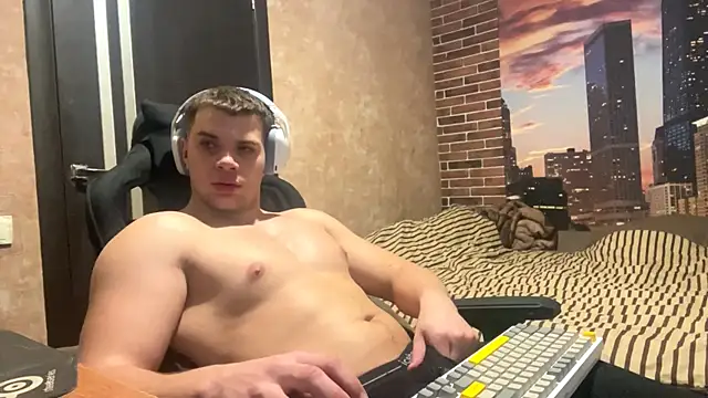 MusclePhantom online show from 02-17-26, 09:23