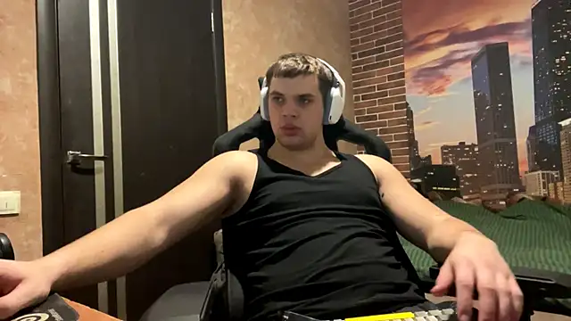 MusclePhantom online show from 03-06-26, 09:43