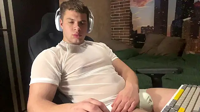 MusclePhantom online show from 04-13-26, 09:52