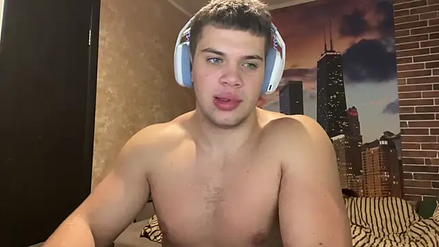 MusclePhantom online show from 12-03-25, 10:09