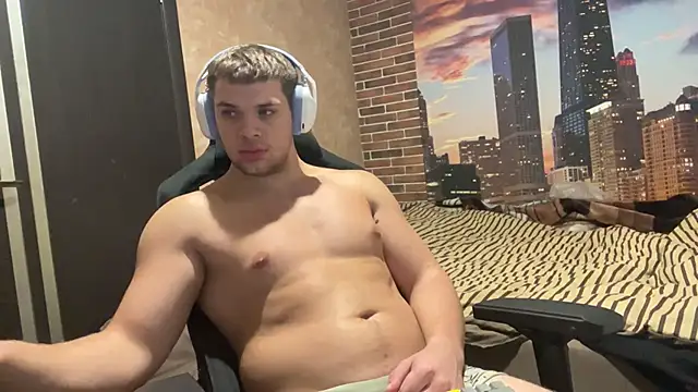 MusclePhantom online show from 11-10-25, 09:31