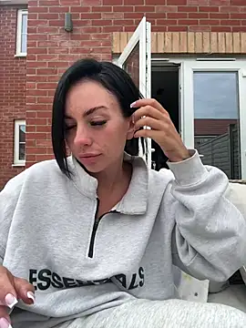 Snapshot of BELLABLACKXUK chatting on 06-01-26, 10:15 BELLABLACKXUK online show from 06-01-26, 10:15