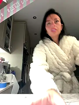 BELLABLACKXUK online show from 12-05-25, 12:10