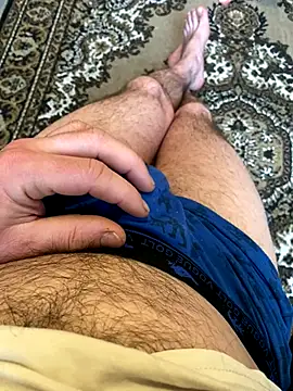 Snapshot of wwwiiilll chatting on 12-21-25, 10:06 wwwiiilll online show from 12-21-25, 10:06