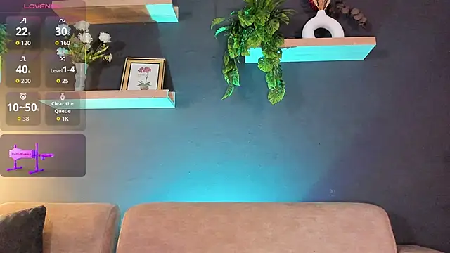 KLOE LUSTX online show from 09-23-25, 09:44