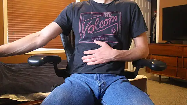 jjjjjfive online show from 04-24-26, 01:40