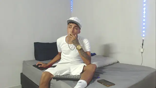 partdemonlatin666 online show from 10-30-25, 08:28