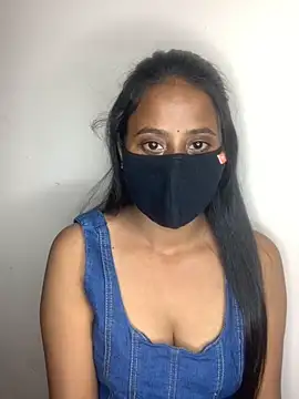 Priya baby0 online show from 10-26-25, 07:03