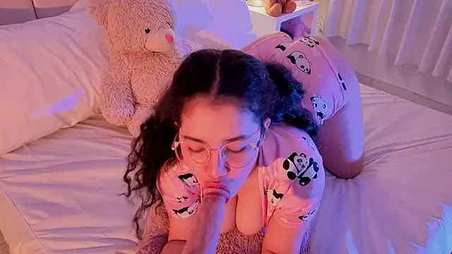 LunaRosse  online show from 10-16-25, 12:02