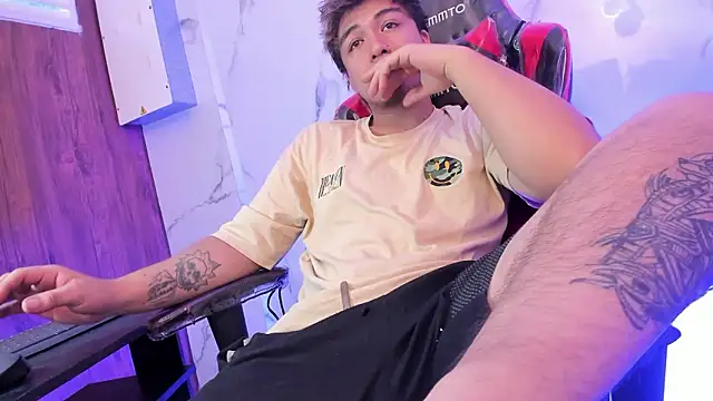 juanmechanic  online show from 03-25-26, 02:05