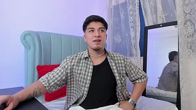 juanmechanic  online show from 11-21-25, 04:55