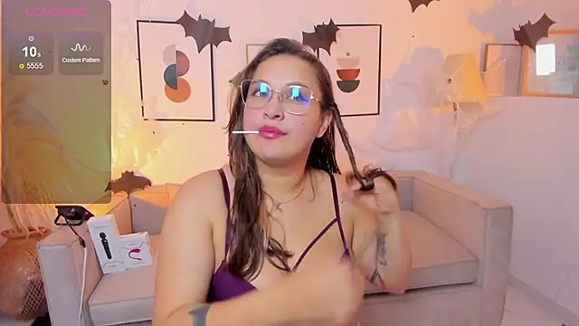 Laureen se online show from 11-05-25, 04:26