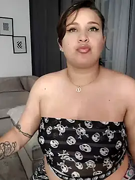 Laureen se online show from 07-17-26, 05:26
