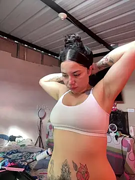 Snapshot of Lali_HOtt chatting on 04-27-26, 12:47 Lali HOtt online show from 04-27-26, 12:47