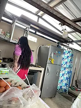 Lali HOtt online show from 04-01-26, 02:36