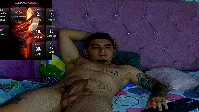 Snapshot of Lali_HOtt chatting on 09-27-25, 12:39 Lali HOtt online show from 09-27-25, 12:39