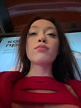 Snapshot of EstaVista chatting on 09-18-25, 06:11 EstaVista online show from 09-18-25, 06:11