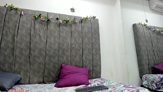 Lucia78couple online show from 09-17-25, 04:47