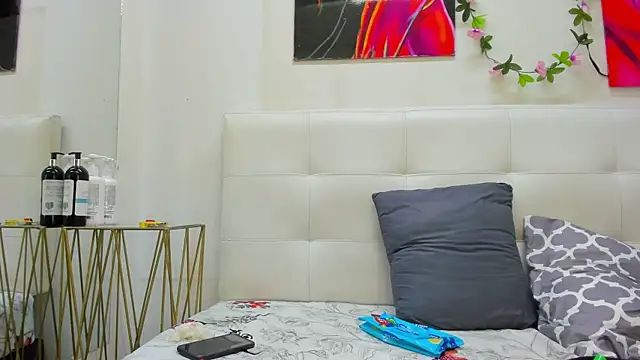 Lucia78couple online show from 12-04-25, 08:30