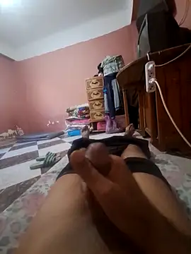 Snapshot of ramdhanov chatting on 10-21-25, 04:06 ramdhanov online show from 10-21-25, 04:06