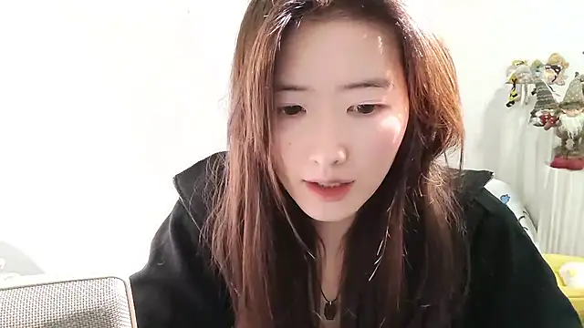 Moonlight-23 online show from 11-28-25, 02:17