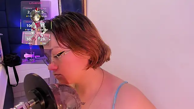 isa grey  online show from 10-19-25, 04:15