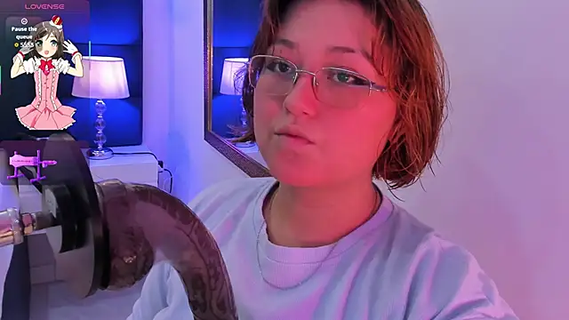 isa grey  online show from 10-17-25, 09:16