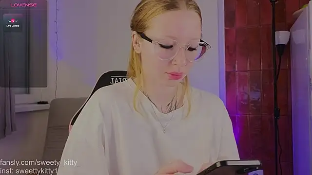 sweettykitty online show from 03-29-26, 02:30