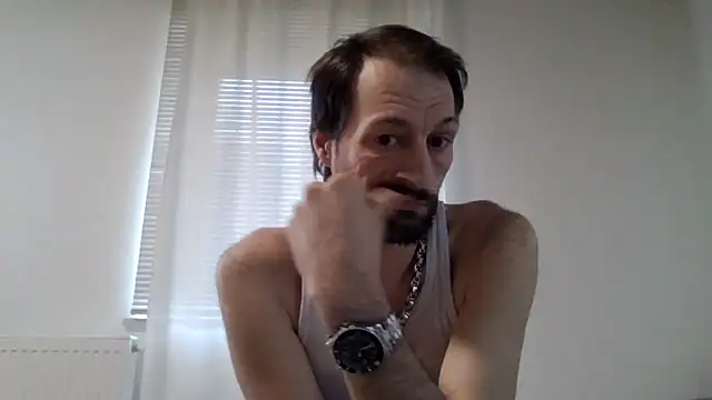 XLBarehengst online show from 10-04-25, 07:32