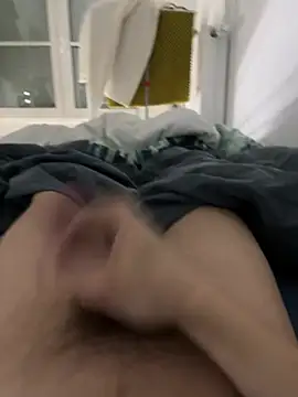 Snapshot of lath13 chatting on 02-08-26, 08:12 lath13 online show from 02-08-26, 08:12