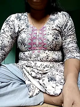 Snapshot of Rina-2 chatting on 10-25-25, 09:30 Rina-2 online show from 10-25-25, 09:30