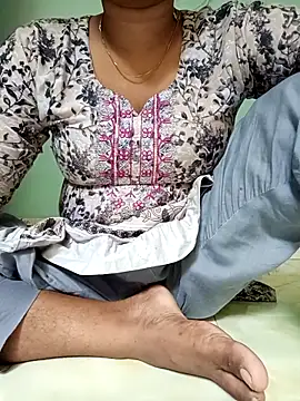 Snapshot of Rina-2 chatting on 09-22-25, 07:47 Rina-2 online show from 09-22-25, 07:47