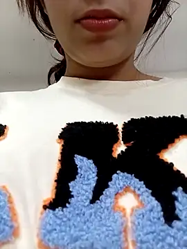 blueeyegirl22 online show from 12-03-25, 05:52