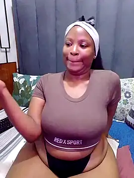 MrsMxx25 online show from 10-07-25, 08:26