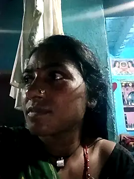 Snapshot of Sapna_hotA chatting on 10-24-25, 05:45 Sapna hotA online show from 10-24-25, 05:45