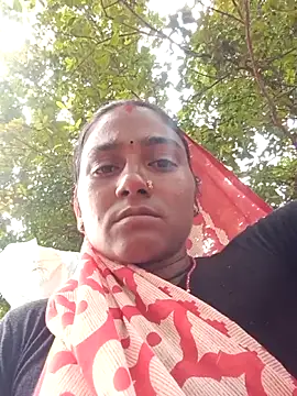 Snapshot of Sapna_hotA chatting on 10-25-25, 07:40 Sapna hotA online show from 10-25-25, 07:40