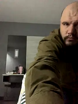 shakeweight online show from 11-02-25, 02:55