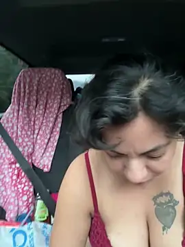 shakeweight online show from 12-21-25, 12:24