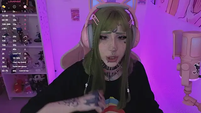 Nana stolass online show from 05-13-26, 07:10