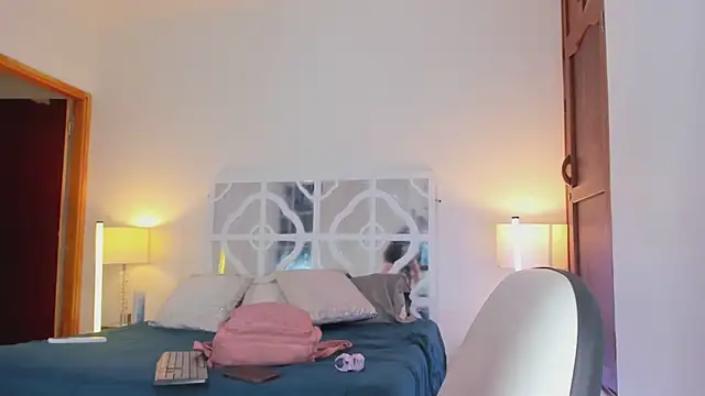 MikaelaStone online show from 02-11-26, 12:16