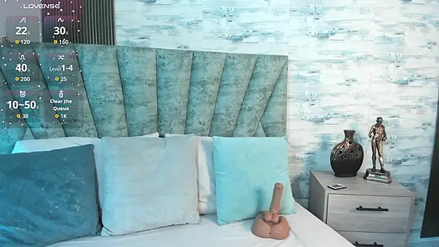 ShanelEvans online show from 02-11-26, 07:14