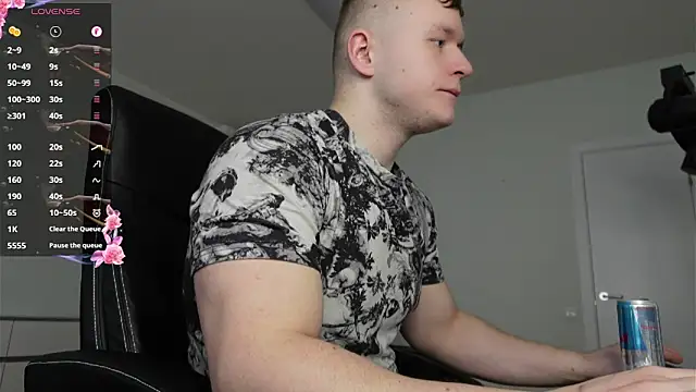 Richard Dullas online show from 04-05-26, 01:18