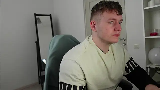 Richard Dullas online show from 10-19-25, 05:32