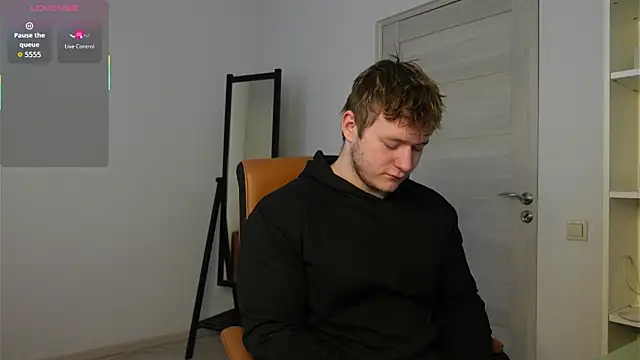 Richard Dullas online show from 10-04-25, 05:42