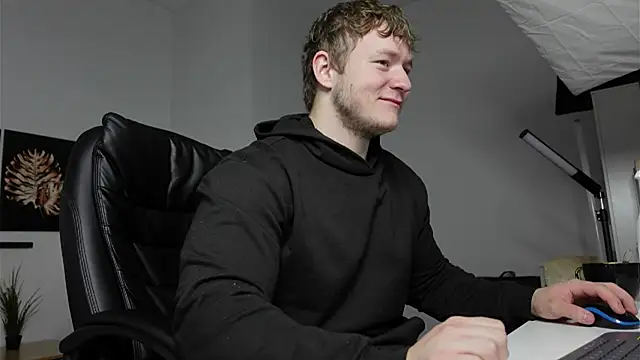 Richard Dullas online show from 10-05-25, 05:31