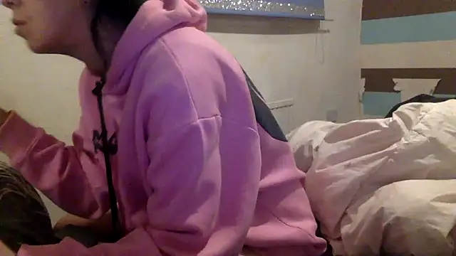 Bellababexox online show from 10-28-25, 06:40